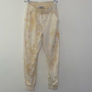 Adika Sweatpants
